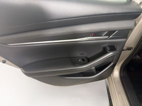 Used 2025 MAZDA MAZDA3 s Sport FWD image 24