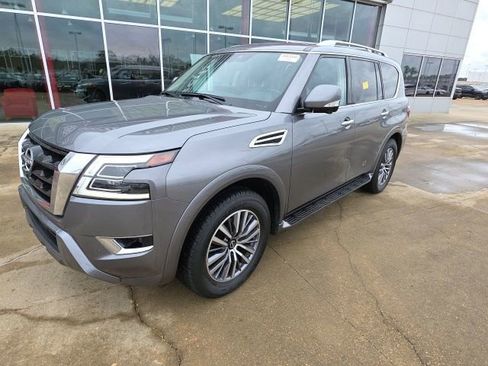 Certified 2024 Nissan Armada SL w/ Captain's Chairs Package image 6