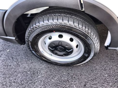 New 2026 Ford Transit 250 148 Medium Roof RWD image 10