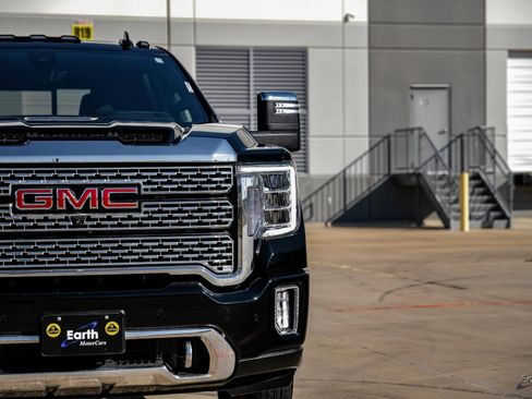 Used 2022 GMC Sierra 3500 Denali w/ Technology Package image 25