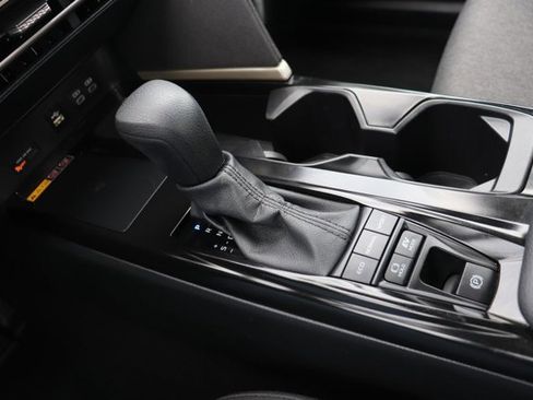 Used 2025 Toyota Camry LE image 18