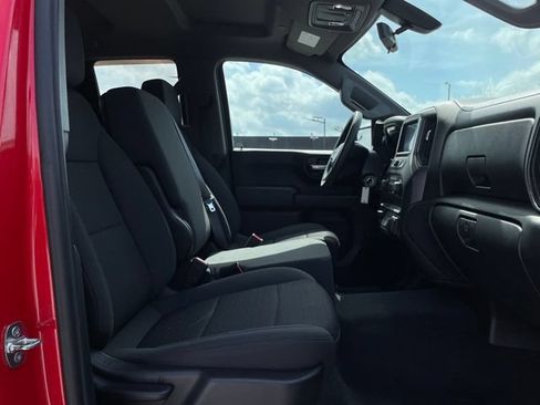 Used 2020 Chevrolet Silverado 1500 Custom w/ Custom Value Package AWD/4WD image 13