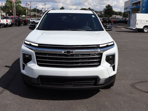 New 2026 Chevrolet Traverse LT w/ LPO, Floor Liner Package image 25