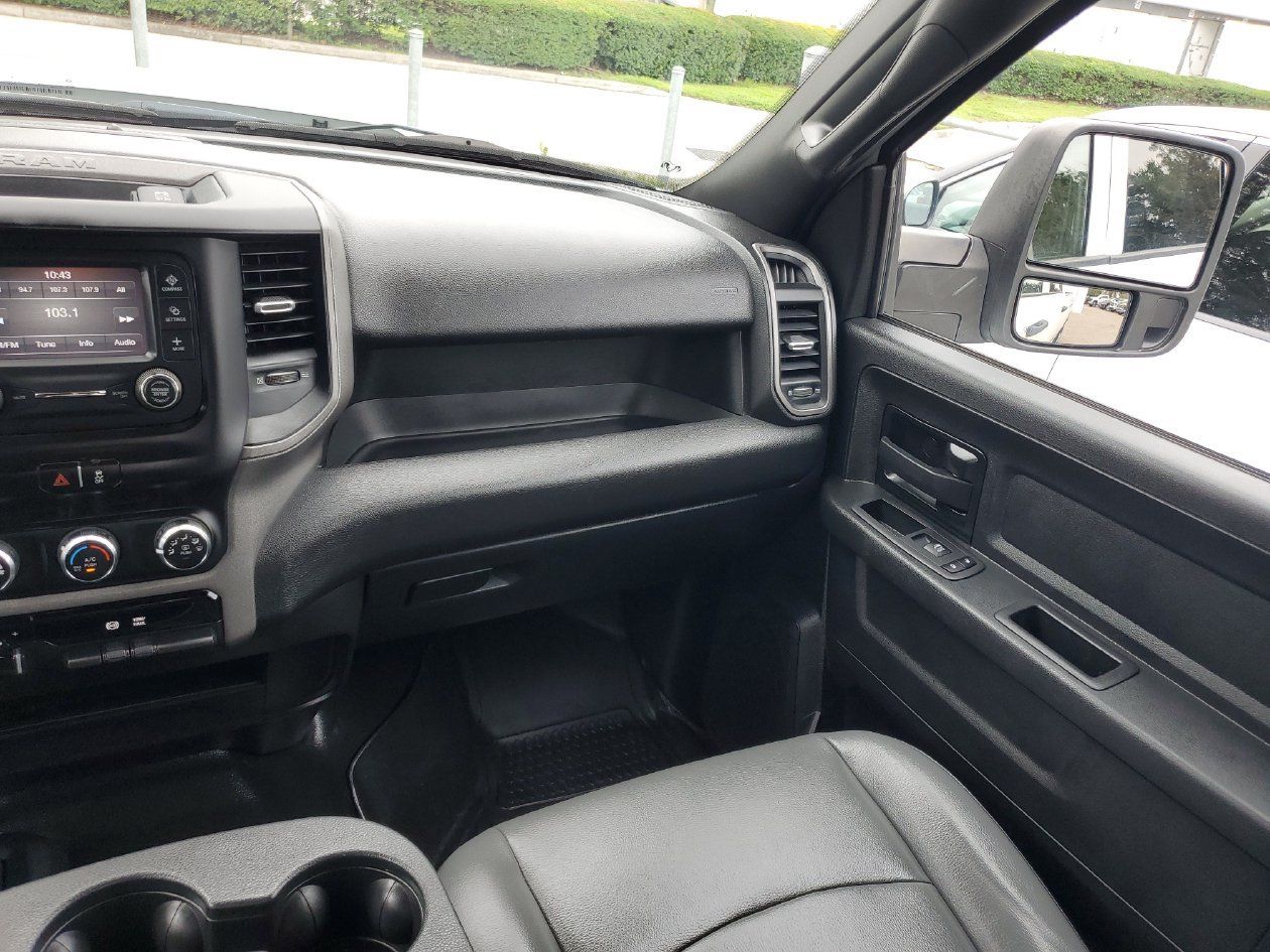 Used 2023 RAM 2500 Tradesman w/ Chrome Appearance Group AWD/4WD image 14
