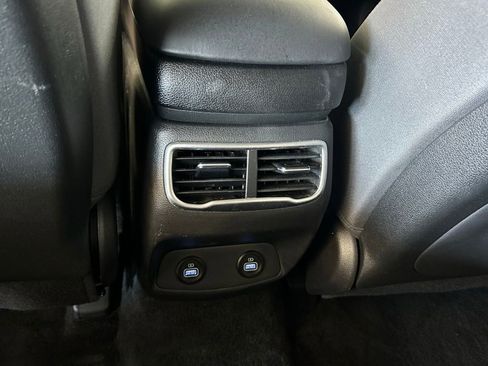 Used 2022 Hyundai Santa Fe SEL image 37
