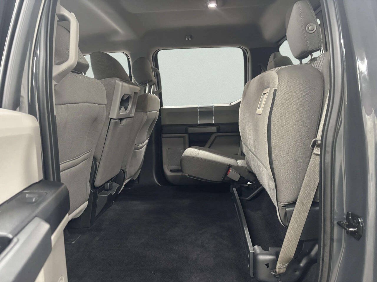 Used 2017 Ford F150 XLT w/ Equipment Group 302A Luxury AWD/4WD image 15