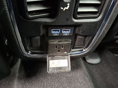 Certified 2021 Jeep Grand Cherokee Limited AWD/4WD image 9
