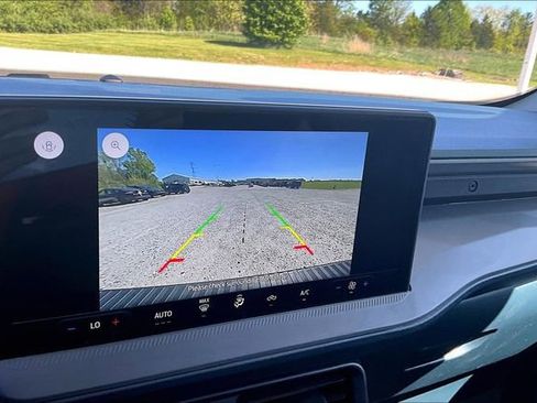 Used 2025 Ford Maverick XL w/ Equipment Group 102A AWD/4WD image 21