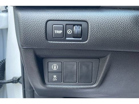 Used 2019 Honda Accord LX image 37
