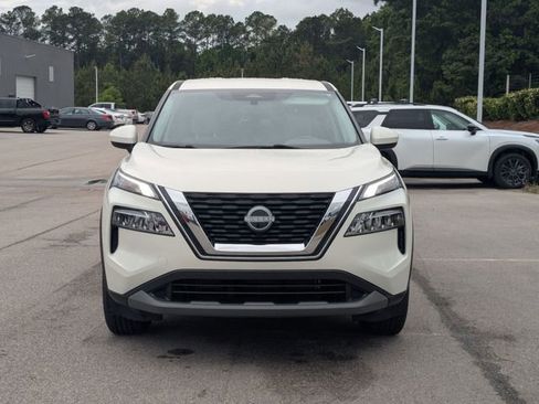 Used 2023 Nissan Rogue SV FWD image 8