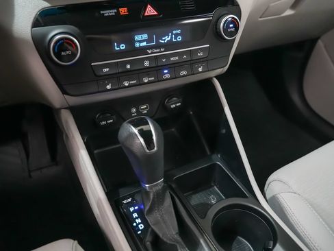 Used 2021 Hyundai Tucson SEL AWD/4WD image 30
