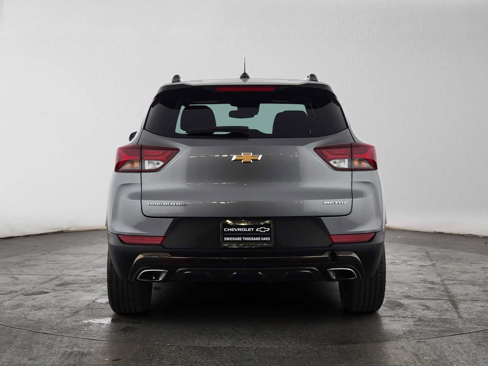 Used 2023 Chevrolet TrailBlazer ACTIV w/ Sun and Liftgate Package FWD image 4