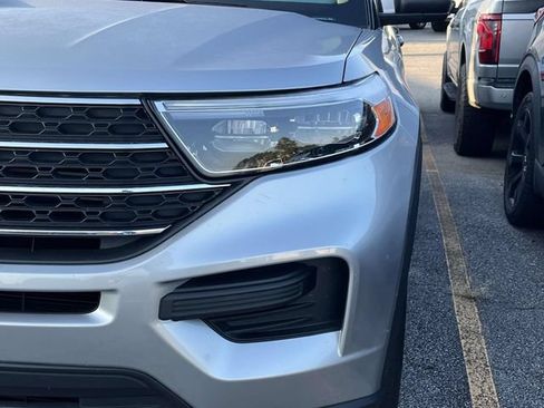 Used 2023 Ford Explorer XLT RWD image 4