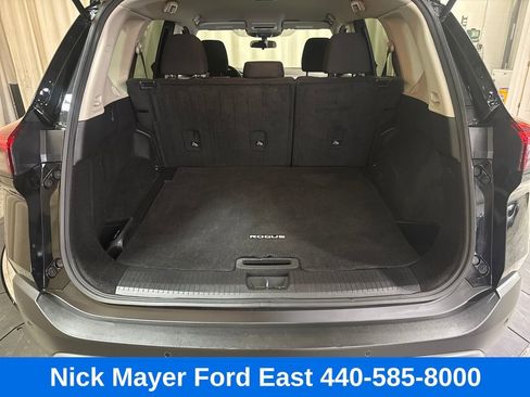 Used 2023 Nissan Rogue S image 9