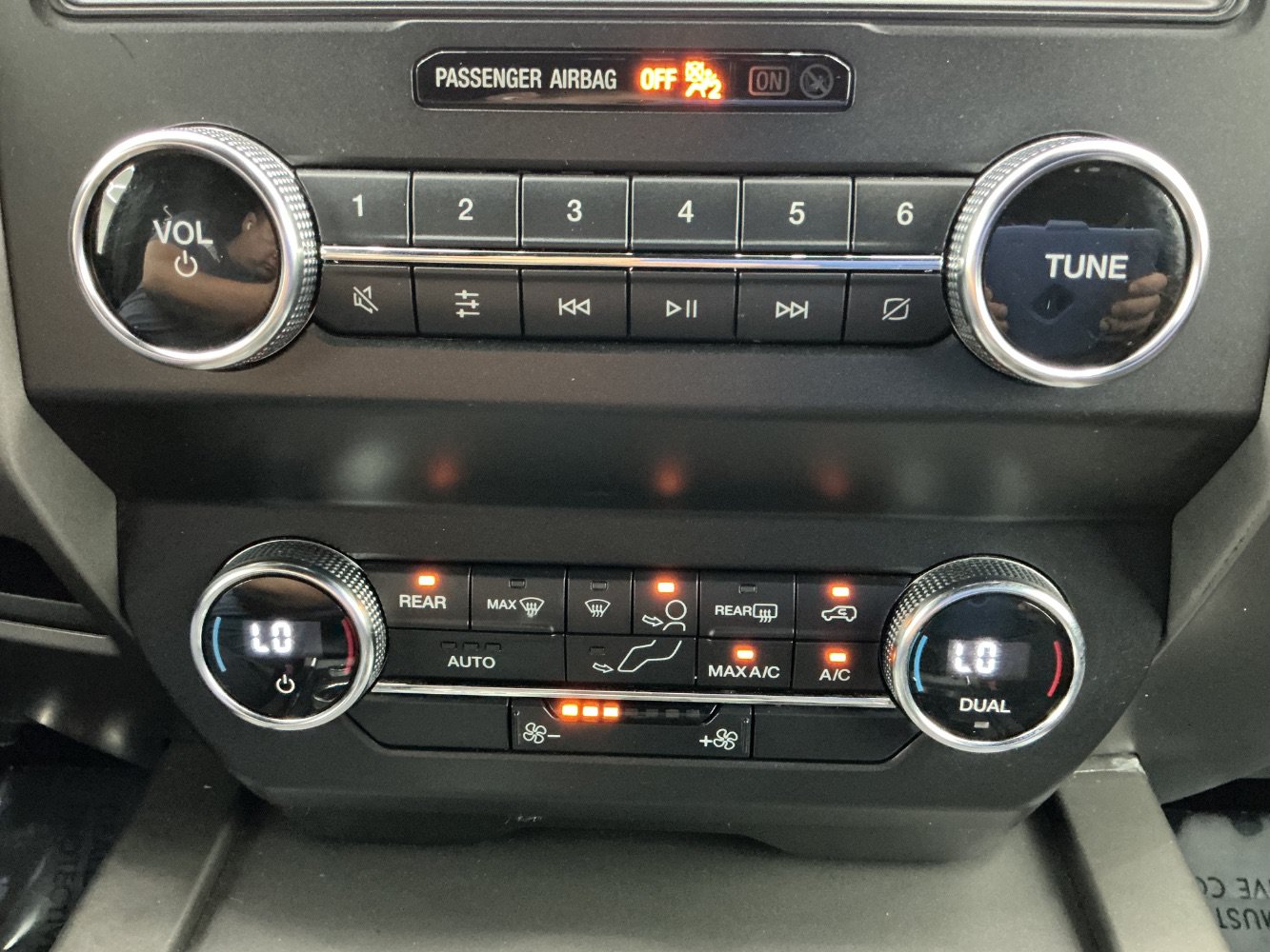 Used 2020 Ford Expedition XLT AWD/4WD image 35