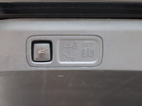 Certified 2022 Ford Expedition Platinum image 20