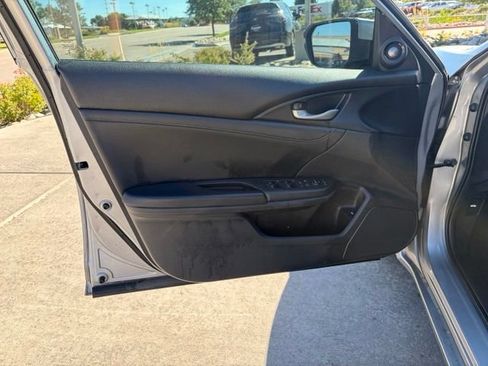 Used 2022 Honda Insight Touring image 2