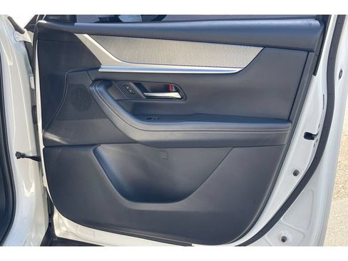 Certified 2024 MAZDA CX-90 Plug-In Hybrid w/ Premium Pkg AWD/4WD image 23