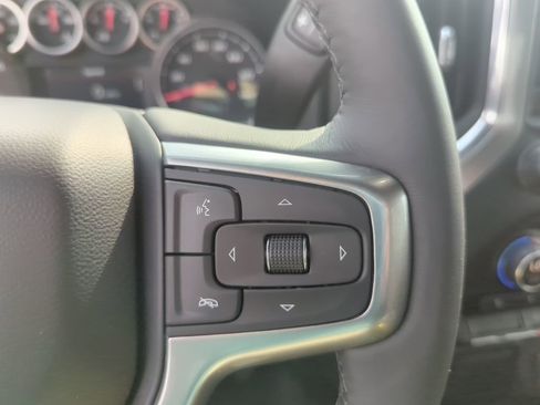 Certified 2022 Chevrolet Silverado 1500 LT AWD/4WD image 22