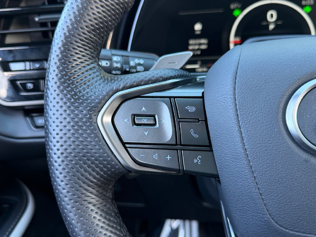 Certified 2026 Lexus TX 500h AWD w/ Technology Package image 21