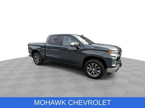 Used 2025 Chevrolet Silverado 1500 LT AWD/4WD image 2