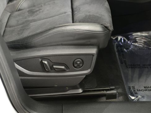 Used 2022 Audi SQ5 Premium Plus w/ Premium Plus Package image 12