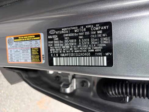 Used 2025 Genesis GV80 2.5T Standard AWD/4WD image 39