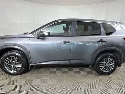Used 2022 Nissan Rogue S AWD/4WD image 6