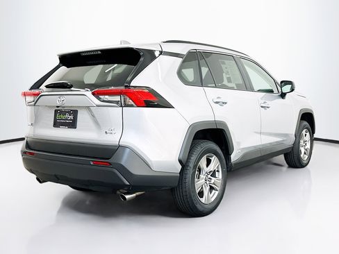 Used 2025 Toyota RAV4 LE image 9