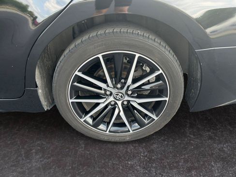 Used 2021 Toyota Camry SE FWD image 25