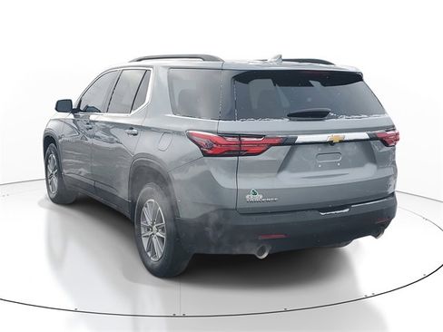 Certified 2023 Chevrolet Traverse LT image 3