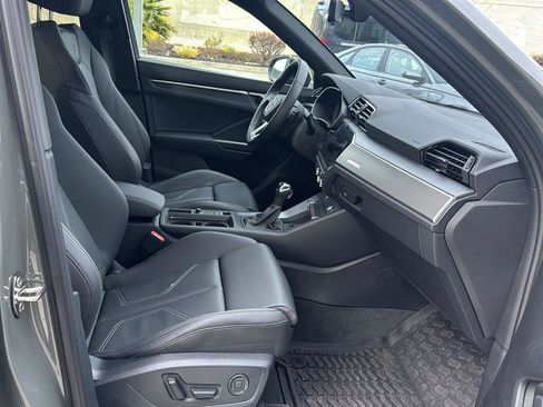 Used 2025 Audi Q3 2.0T Premium w/ Convenience Package image 13