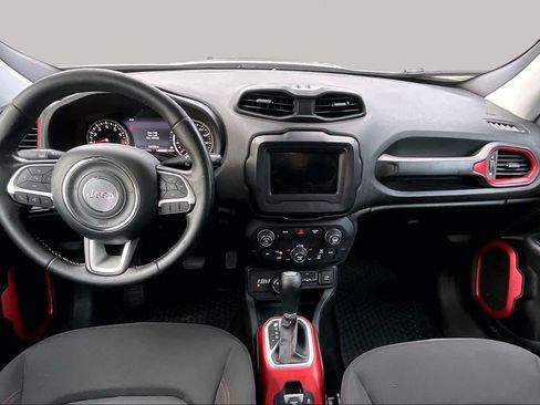 Used 2018 Jeep Renegade Trailhawk AWD/4WD image 12