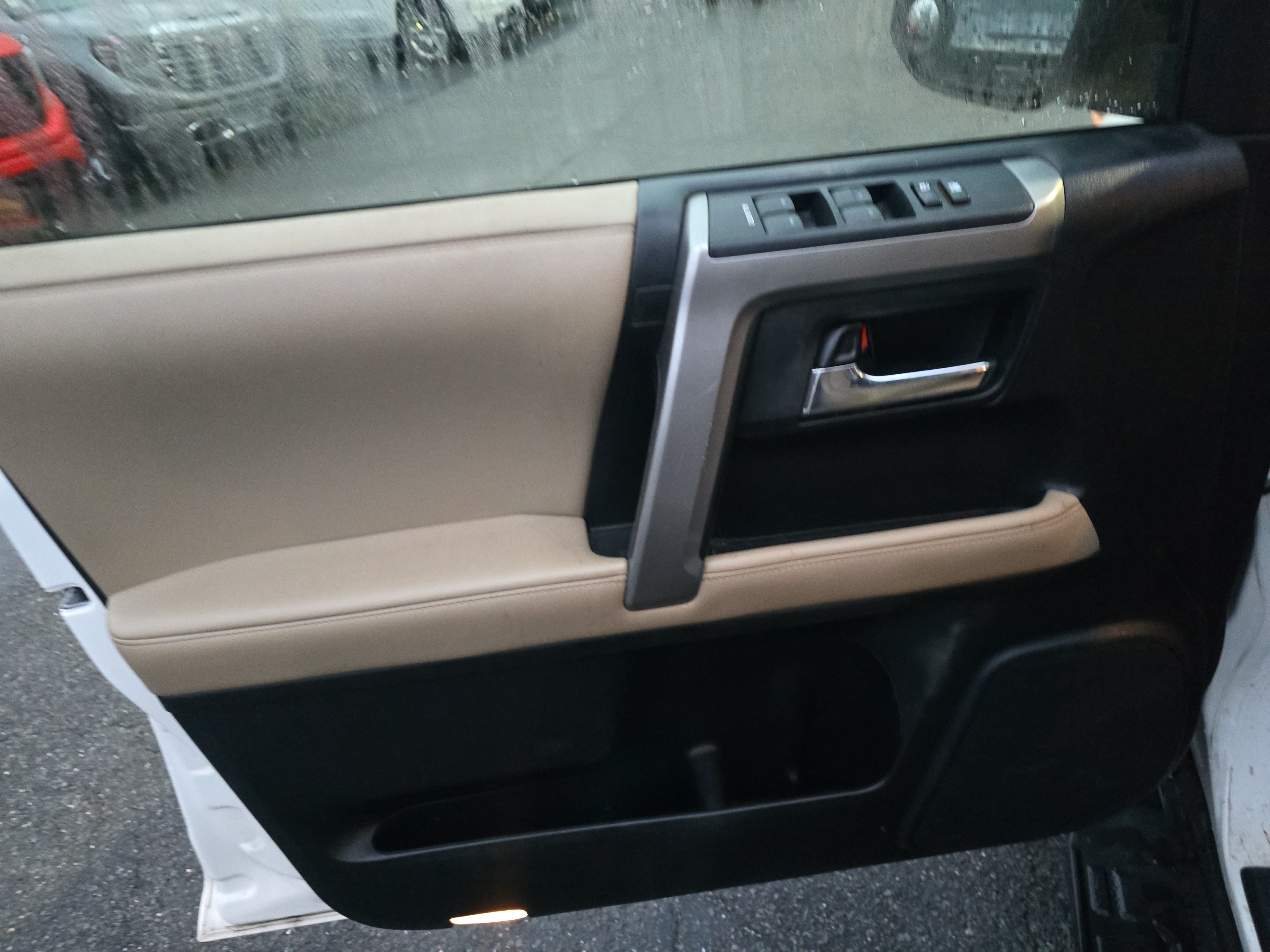 Used 2018 Toyota 4Runner SR5 Premium AWD/4WD image 19