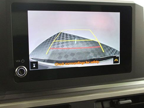 Certified 2024 Toyota Tacoma SR5 image 12