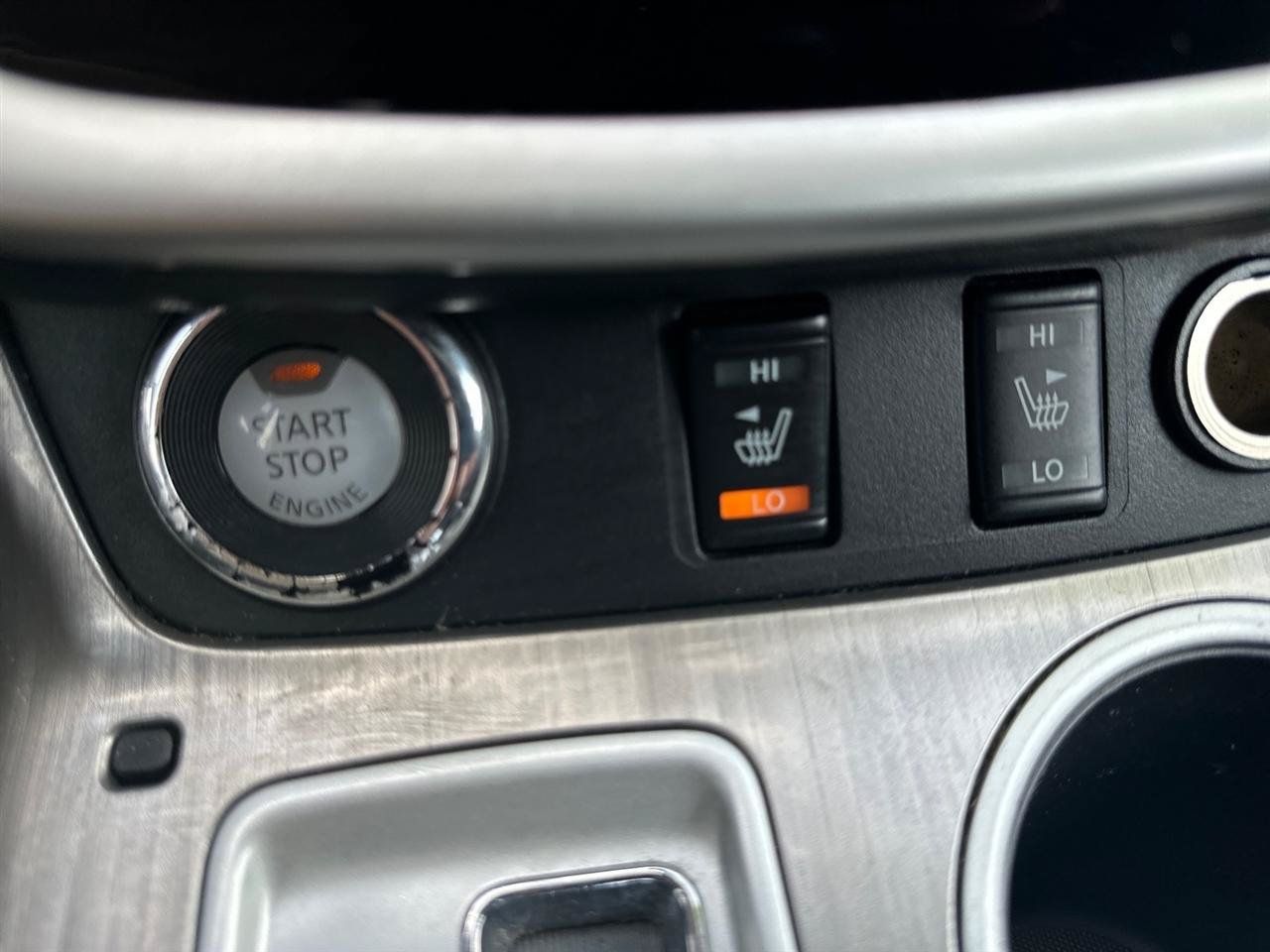 Used 2017 Nissan Murano SV w/ Premium Plus Package AWD/4WD image 30