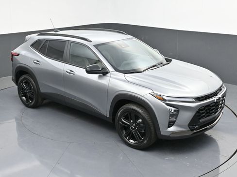 New 2026 Chevrolet Trax ACTIV FWD image 44