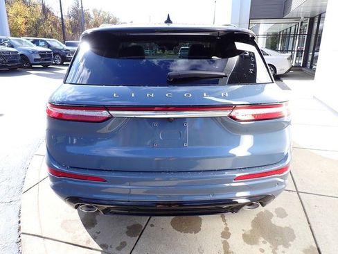 New 2026 Lincoln Corsair Premiere image 4