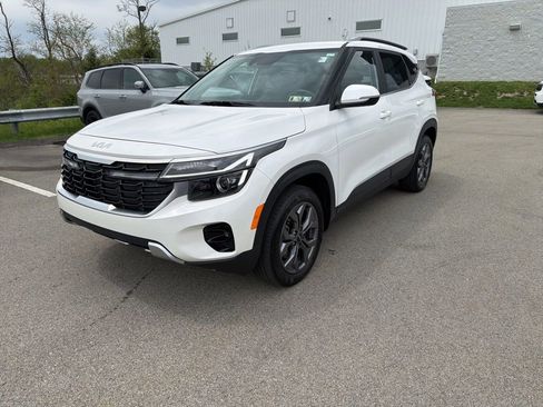 Certified 2024 Kia Seltos S AWD/4WD image 3