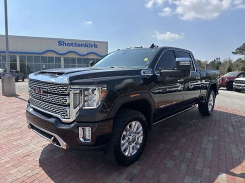Used 2022 GMC Sierra 2500 Denali AWD/4WD image 1