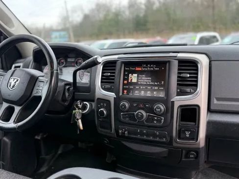 Used 2015 RAM 2500 SLT w/ Popular Equipment Group image 17