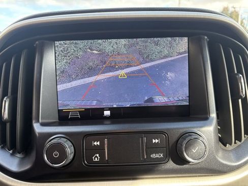 Certified 2022 GMC Canyon Denali image 39