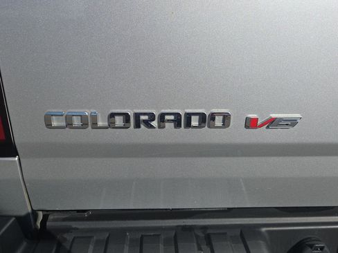 Used 2018 Chevrolet Colorado Z71 image 5