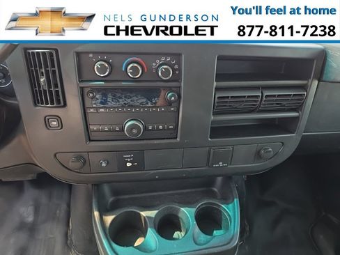 Used 2017 GMC Savana 3500 Extended RWD image 17
