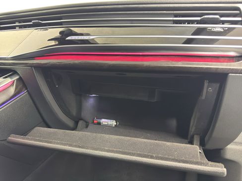 Used 2021 Audi Q8 Premium Plus image 45