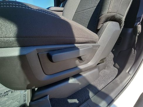 Certified 2026 RAM 2500 Tradesman AWD/4WD image 14