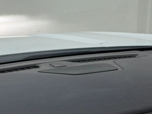 Used 2024 GMC Yukon XL Denali w/ Advanced Technology Package RWD image 33