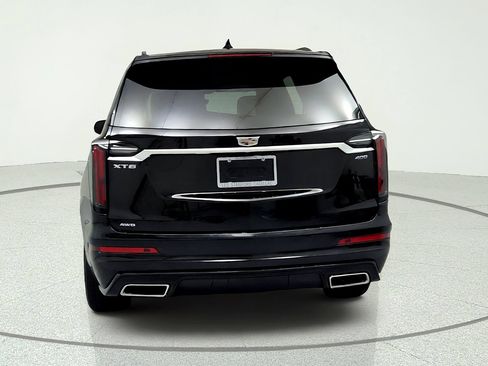 Certified 2023 Cadillac XT6 Sport w/ Technology Package AWD/4WD image 4