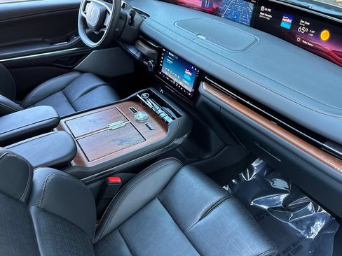 New 2026 Lincoln Navigator L Black Label AWD/4WD image 12