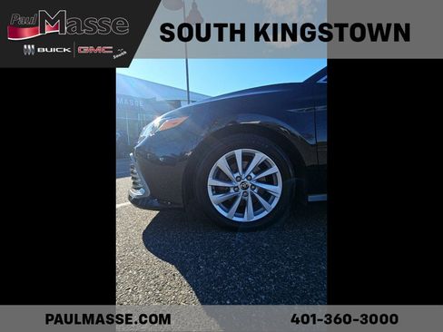 Used 2021 Toyota Camry LE FWD image 11